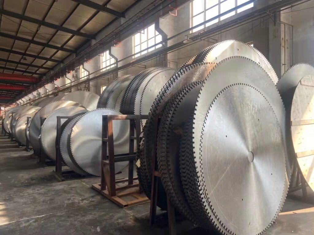 Diamond saw blade factory