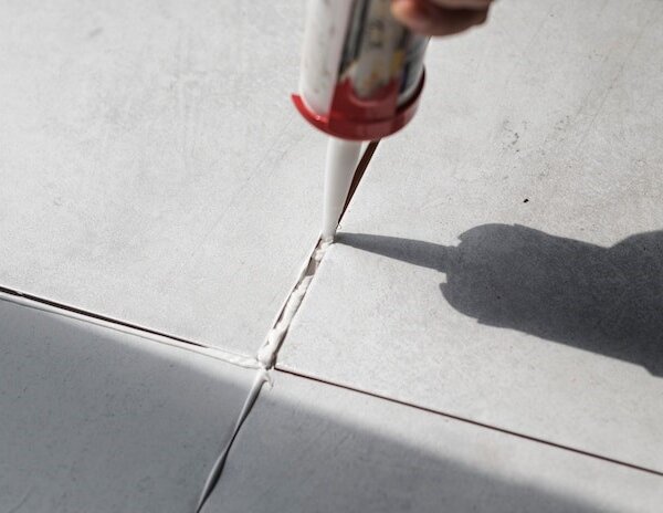 grout removal.jpg